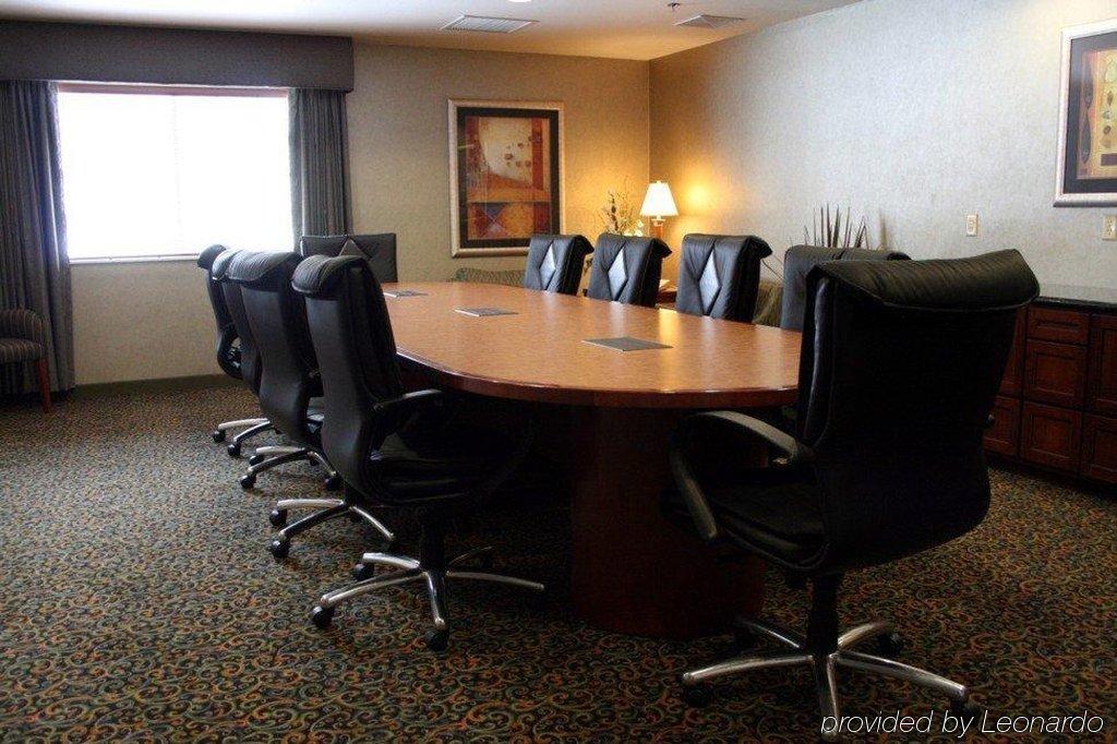 Crossings By Grandstay Inn & Suites Becker Бізнес фото