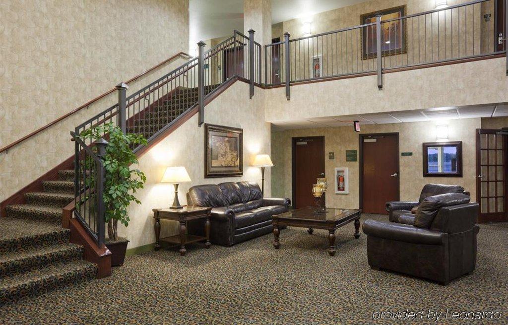 Crossings By Grandstay Inn & Suites Becker Екстер'єр фото